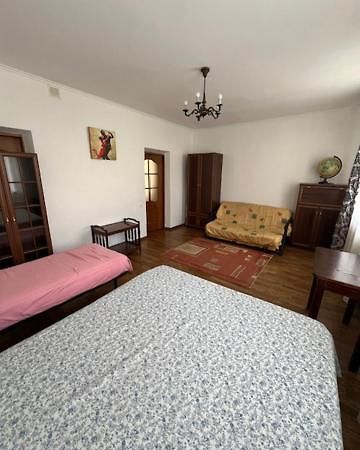 Будинок Вул Кульпарківська 130 Lviv Exterior photo